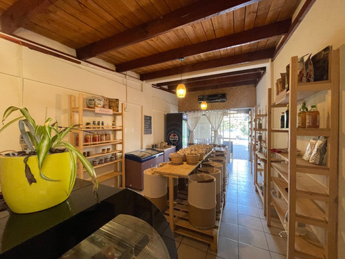 Local Comercial / Paul Harris / Av. Colón
