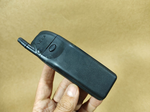 Celular Antigo Não Funciona Peça Coleção Raridade Nokia 520i (Usado)
