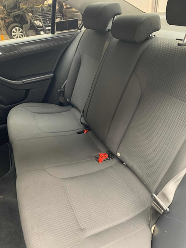 Imagen 10 de 11 de Volkswagen Jetta 2.0 Tiptronic At 2016