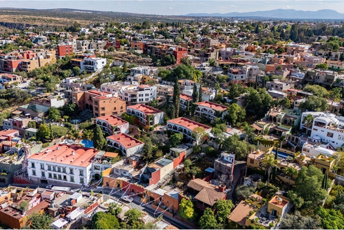 Casa Para Remodelar Y Terminar De Construir En San Miguel De Allende, Gto.
