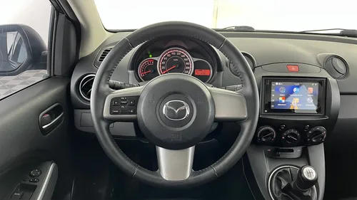 Mazda 2 15HM1C MT