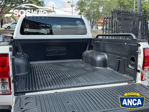 Toyota Hilux 2.7 Cabina Doble Mt