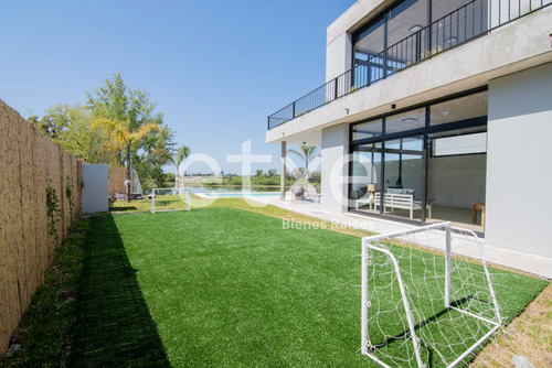 Almadía Parque Miramar Casa En Venta 2 Dormitorios (ref: Jpd-1607)
