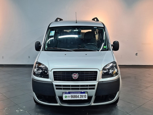 Imagem 2 de 9 de Fiat Doblo 1.8 Mpi Essence 7l 16v Flex 4p Manual