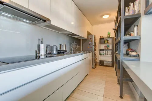Departamento En Venta Amoblado Con Vista A La Cord...