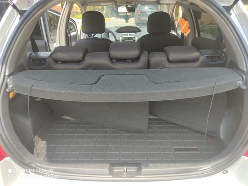Imagen 4 de 10 de Toyota Yaris 7500$