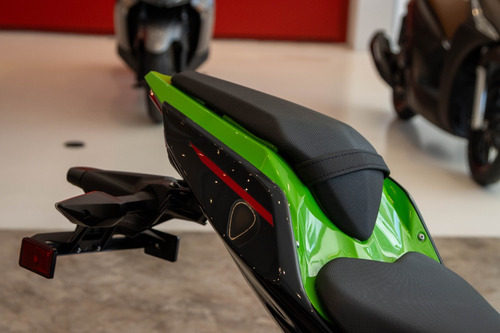 Kawasaki Ninja 400 2025 Promo De Contado.