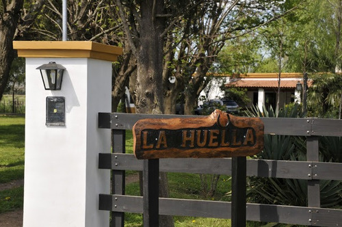Casa De Campo  La Huella  A Solo Una Hora De Capital Federal