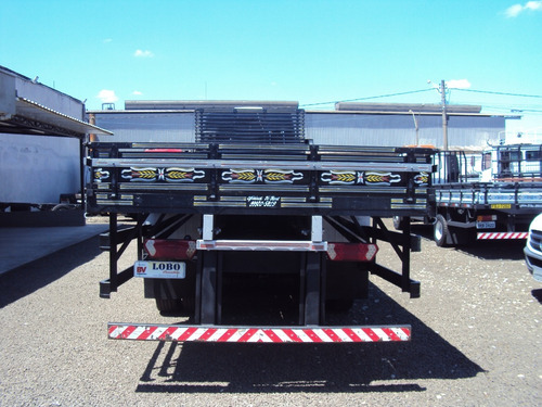 Vw 24.280 6x2 / Carroceria
