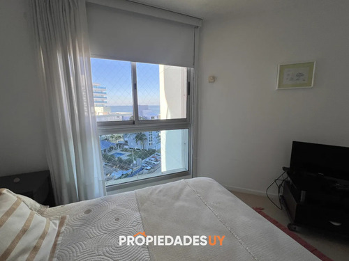 Venta Apartamento De 4 Dormitorios Y 4 Baños Con Piscina Y Loza Radiante En La Brava