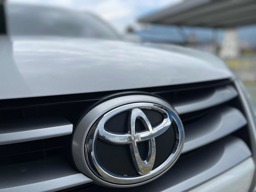 Imagen 10 de 11 de Toyota Fortuner 2018 2.7l