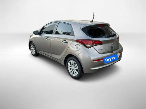 Imagem 4 de 13 de Hyundai Hb20 Comfort Plus 1.6 16v At Flex