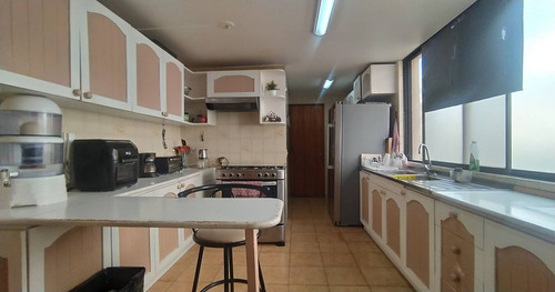 Apoquindo/tobalaba