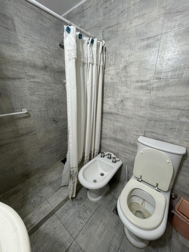 Piso 3 Ambientes Con Dependencia