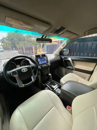 Toyota Land Cruicer Prado Txl 2012