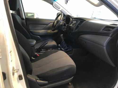 Mitsubishi L200 Nafta 4x4 Único Dueño