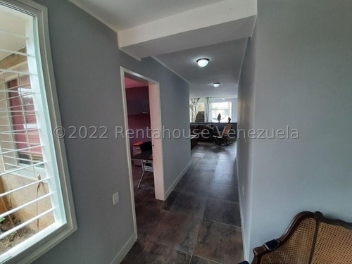 Imagen 11 de 27 de Lmgc Alquila Espectacular Casa En Los Palos Grandes Cod: 22-25211