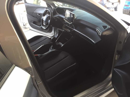 Peugeot New 208 Active