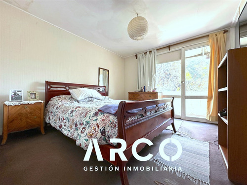 Casa En Venta De 4 Dorm. En Marathon. Macul
