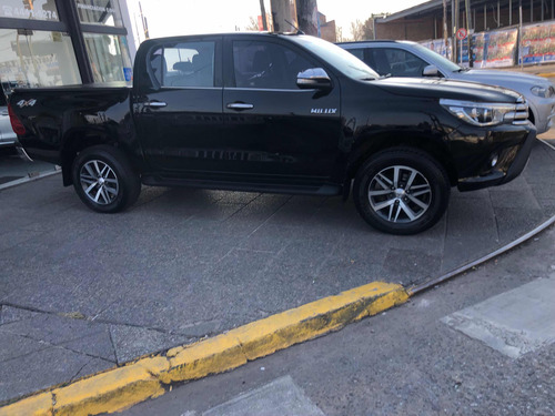 Toyota Hilux 2016 2.8 Cd Srx 177cv 4x4