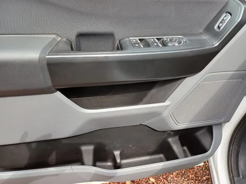 Ford F-150 3.3 XL Doble Cabina V6 4x2 At
