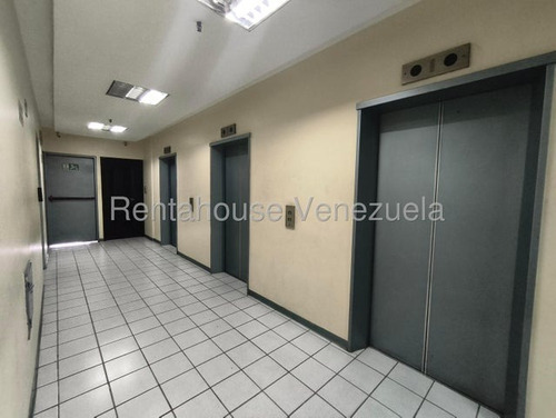 Oficina En Venta En Boleita Norte.