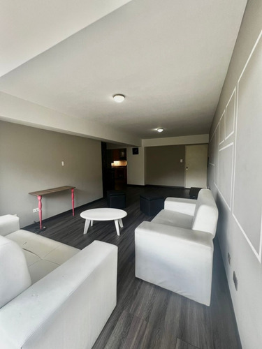 Venta Apartamento Manzanares, Totalmente Remodelado