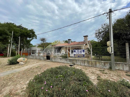 Imagen 15 de 16 de Venta Chalet Casa Al Frente Y Apto Al Fondo En Salinas Sur A 2 C/ De Ruta. Inmobiliaria Atlántida