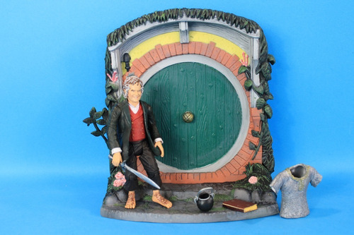 Traveling Bilbo Lord Of The Rings Toybiz Figura (Usado)