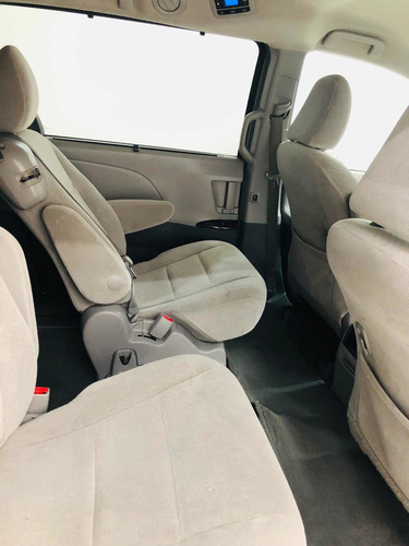 Imagen 7 de 12 de Toyota Sienna 2017 3.5 Xle At