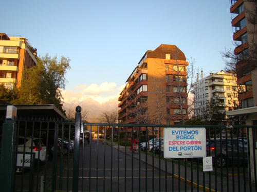 Manquehue Sur - Isabel La Catolica - Hernando De Magallanes