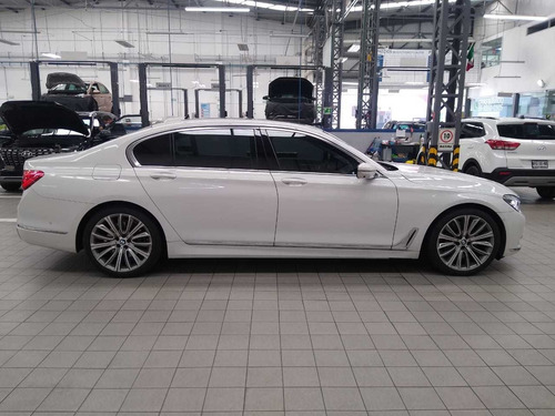 Imagen 6 de 15 de Bmw Serie 7 2017 4.4 750lia Excellence At Agencia Credito!!