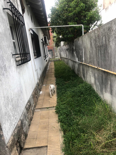 Casa En Venta 4 Ambientes Con Jardín Amplio, Pileta Y Cochera