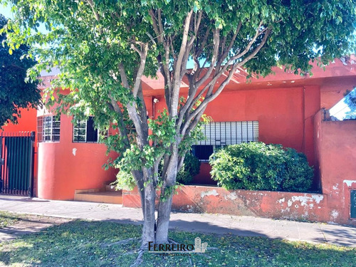 Casa De 3 Ambientes En Venta En San Miguel 