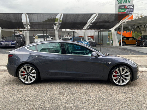 Imagen 4 de 10 de Tesla Model 3 Performance 2018 Gris