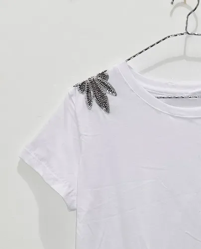 Remeras con apliques de lentejuelas cheap