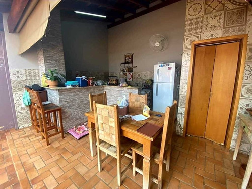 Imagem 4 de 6 de Venda De Casas / Padrão Na Cidade De Araraquara 11162