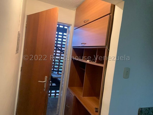 Imagen 7 de 11 de Andreina Gonzalez Vende Apartamento En El Tulipan San Diego 22-25554