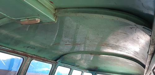 Imagem 3 de 15 de Kombi Kombi Corujinha