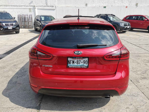 Imagen 4 de 15 de Kia Forte Hb 2018 5p Sx, Tm6, Piel, Qc, Ra-17