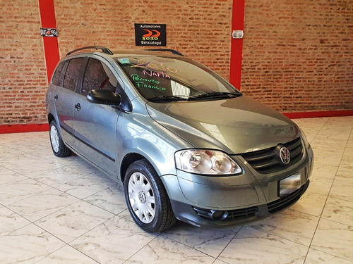 Volkswagen Suran 1.6 Comfortline 101cv 11a 2010