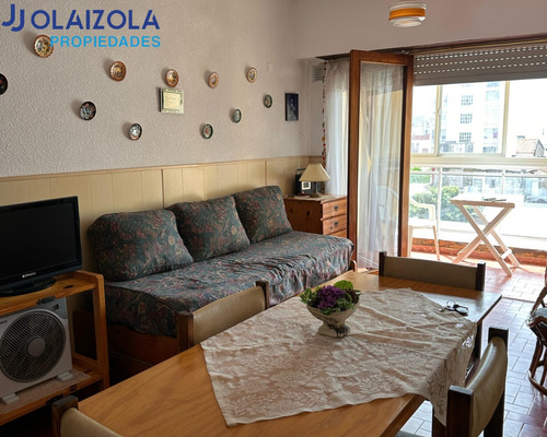 2 Ambientes Con Vista Panorámica Al Mar | Balcón Cerrado | Amoblado