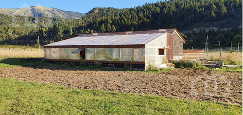 Imagen 14 de 20 de Hosteria Lodge De Pesca Sobre 3 Has. En Villa Lago Rivadavia, Cholila