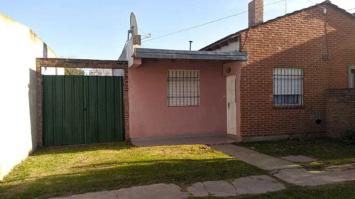 Casa Venta - 2 Dormitorios 1 Baño - 324mts2 Totales - Las Flores