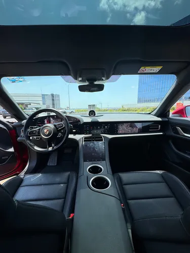 Porsche Taycan 2023