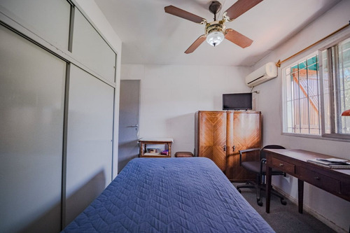 Casa Venta 4 Ambientes Olivos-permuta