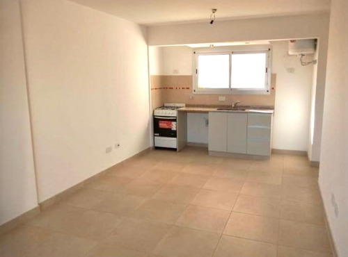 Venta Monoambiente+balcón+cochera/santos Lugares