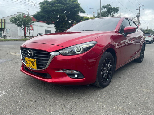 Mazda 3 Sedan Touring