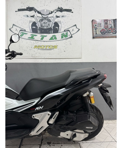 Honda Adv 150