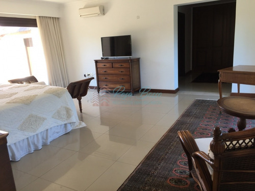 Casa En Golf, 6 Dormitorios *- Ref: 6099